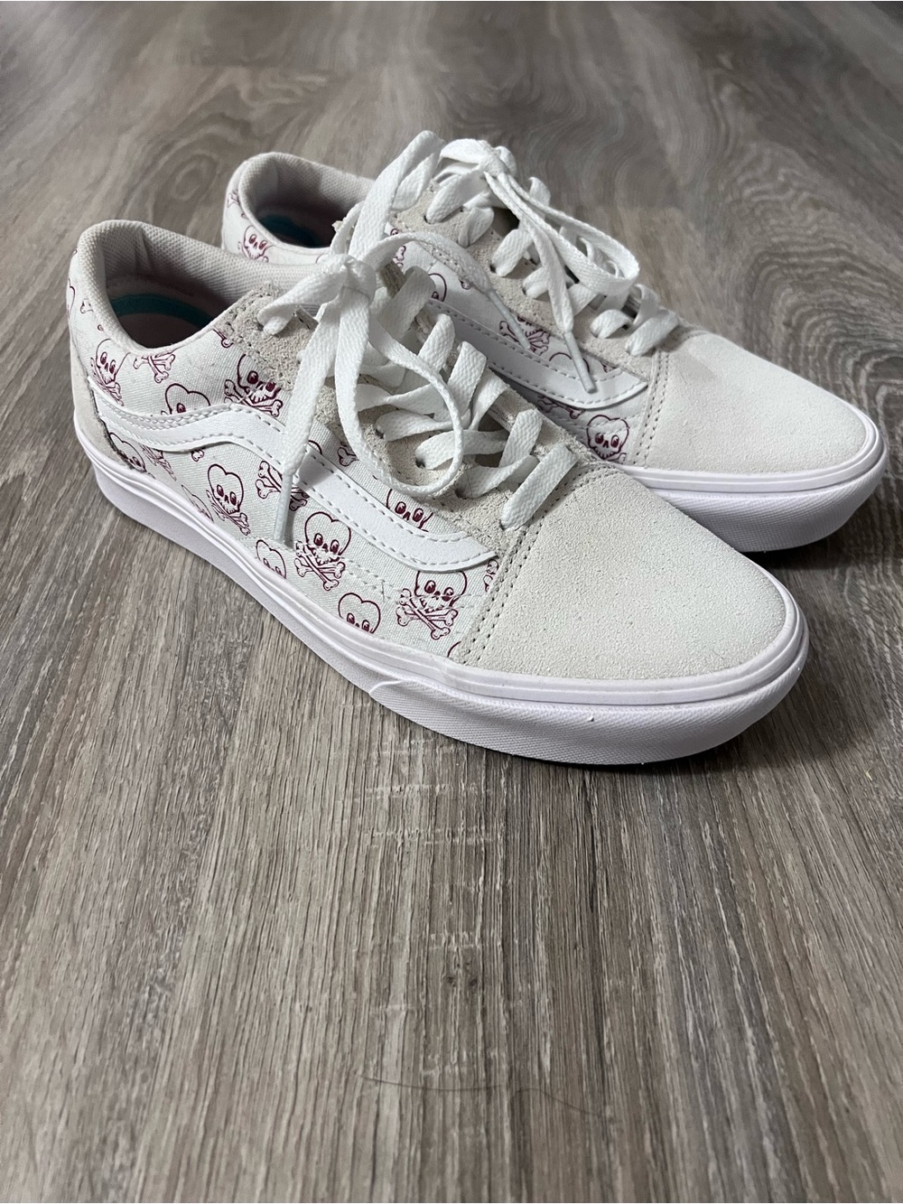 Vans White Skate Sneakers with Burgundy Skull Print
